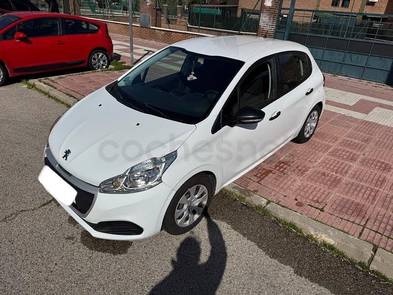 Usado Peugeot 208 Active 75 CV (55 kW) 2018 Blanco Utilitario