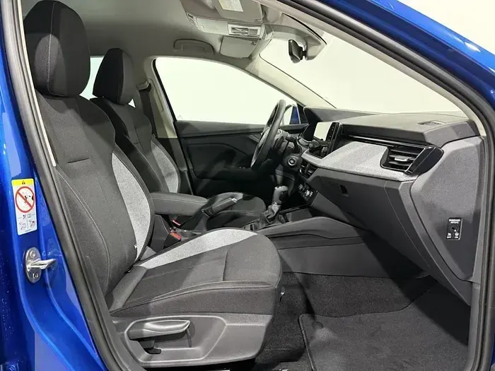 Usado Skoda Scala Selection 116 CV (85 kW) 2025 Azul Utilitario