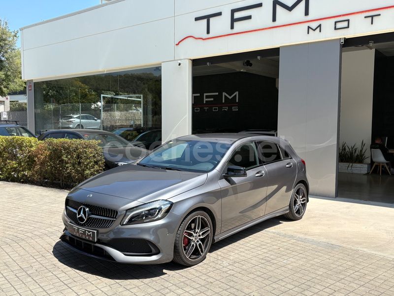 Gris / plata Usado 2017 Mercedes A200 Berlina | 20.900 € (Precio justo) - Imagen 1/4