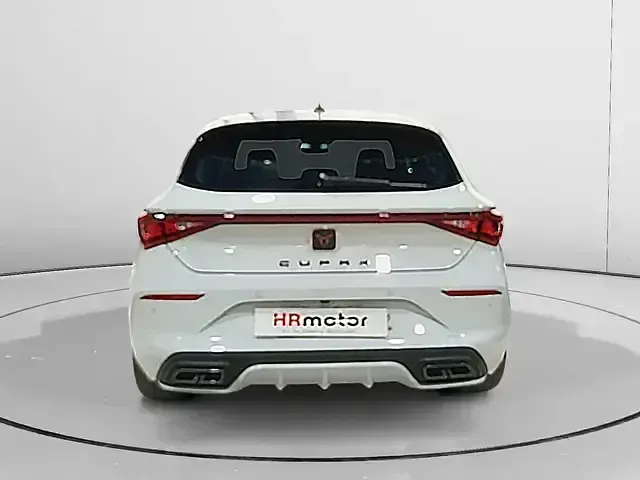 Usado Cupra Leon 150 CV (110 kW) 2024 Blanco Berlina
