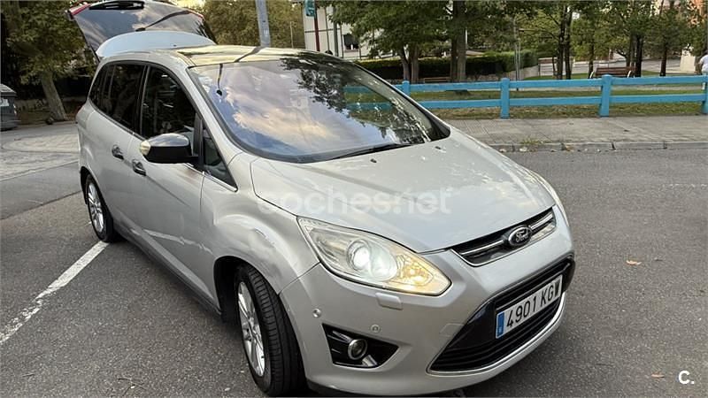 Gris / plata Usado 2012 Ford Grand C-Max Titanium Monovolumen | 6100 € (Precio justo) - Imagen 1/4