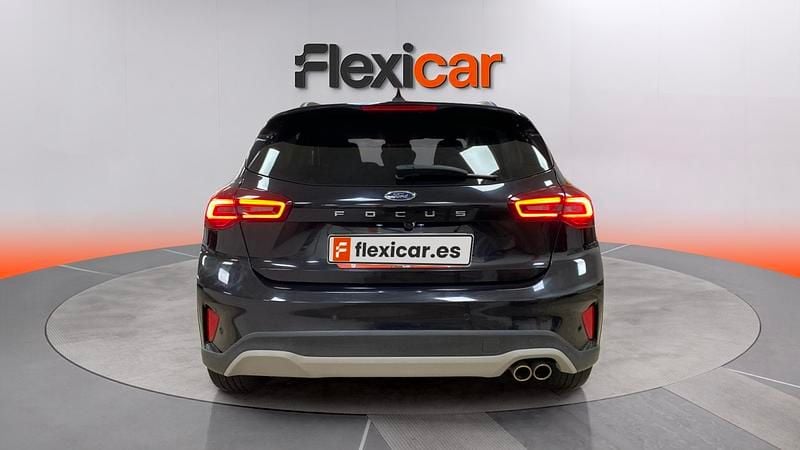Usado Ford Focus Active 155 CV (114 kW) 2024 Negro Familiar