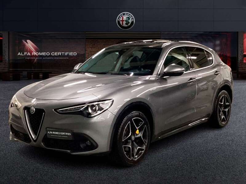 Gris Usado 2020 Alfa Romeo Stelvio Ti SUV | 29.990 € (Un poco caro) - Imagen 1/4