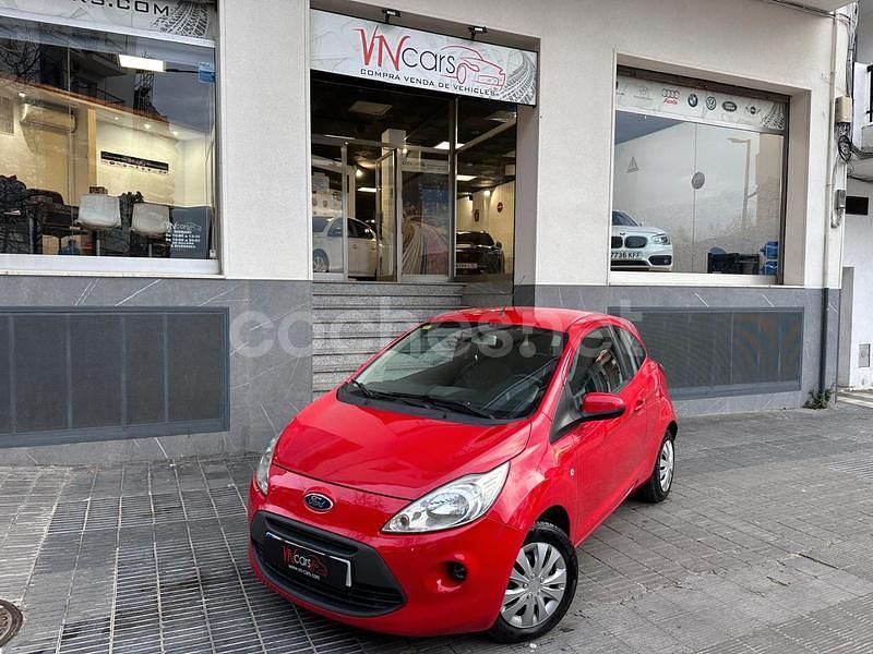 Rojo Usado 2015 Ford Ka Titanium Berlina | 5990 € (Precio justo) - Imagen 1/4