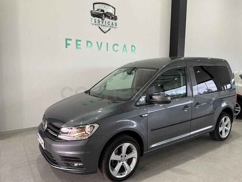 Usado VW Caddy 102 CV (75 kW) 2020 Gris / plata Monovolumen