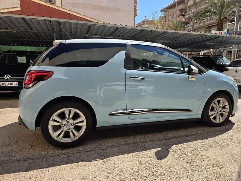 Käytetty Citroën DS3 92 HP (67 kW) 2010 Sininen Viistoperä