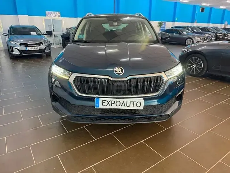 Usado Skoda Karoq Selection 115 CV (84 kW) 2026 Azul SUV