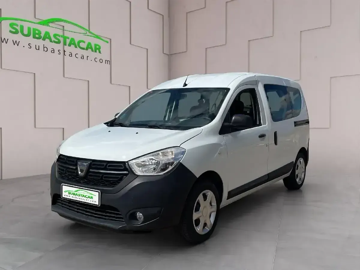 Käytetty Dacia Dokker Essentiel 110 HP (80 kW) 2021 Valkoinen Tila-auto