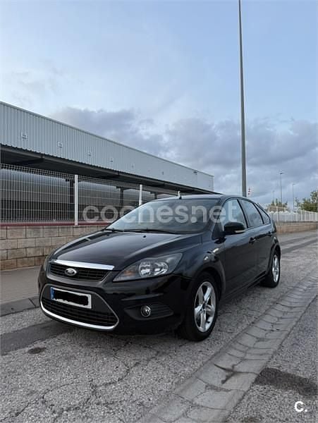 Usado Ford Focus Titanium 115 CV (84 kW) 2009 Negro Berlina