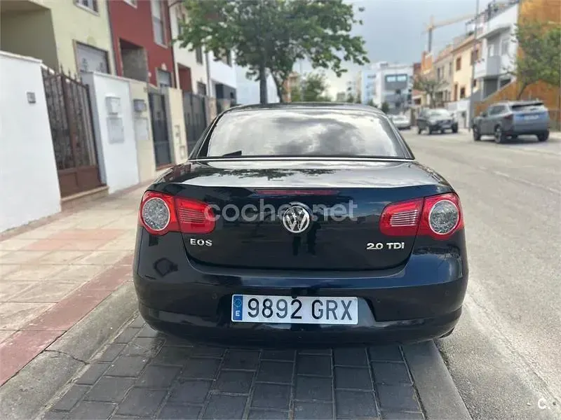 Usado VW Eos 140 CV (102 kW) 2009 Negro Descapotable