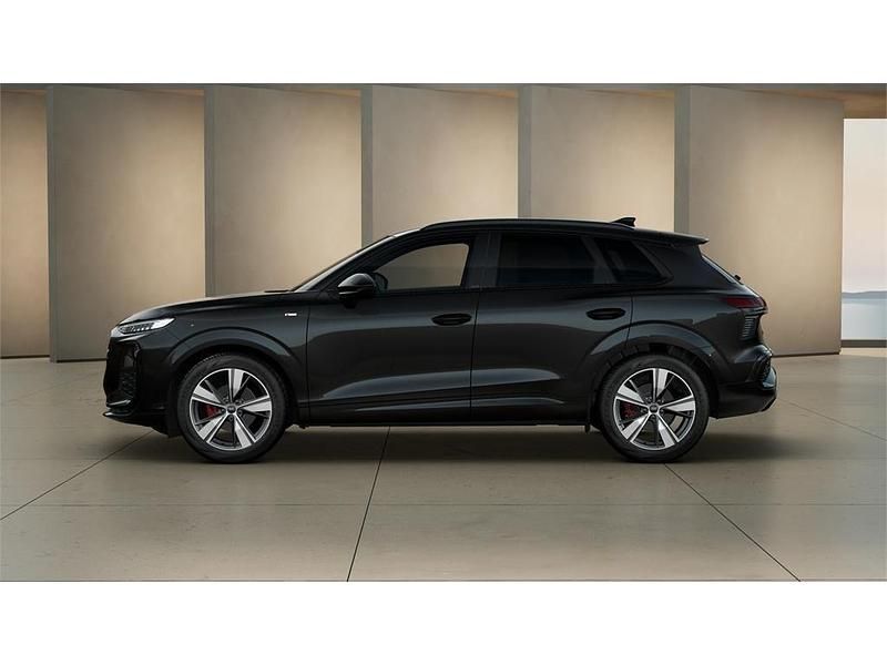 Nuevo Audi Q3 Premium 150 CV (110 kW) 2025 Negro mito SUV
