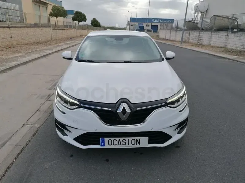 Usado Renault Mégane II Equilibre 115 CV (84 kW) 2023 Blanco Berlina