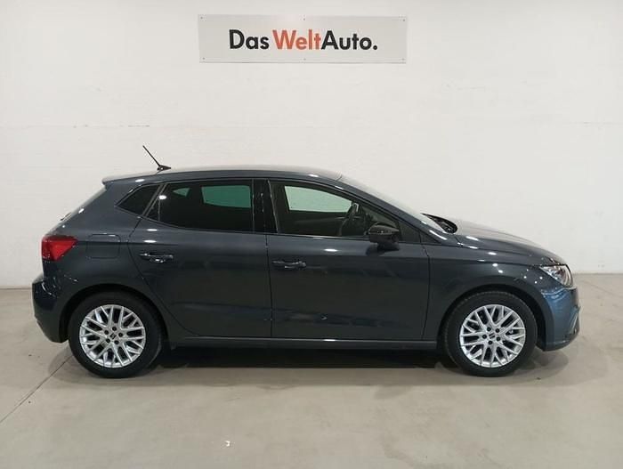 Usado Seat Ibiza FR 115 CV (84 kW) 2025 Gris Berlina