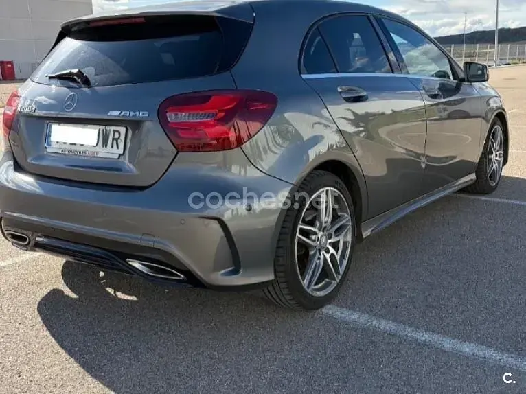 Usado Mercedes A200 136 CV (100 kW) 2017 Gris / plata Berlina