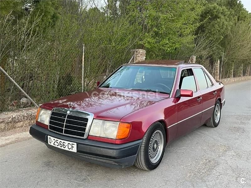 Granate Usado 2000 Mercedes E300 Classic Berlina | 5000 € - Imagen 1/4
