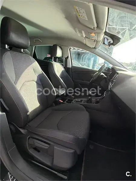Usado Seat Leon FR 150 CV (110 kW) 2017 Negro Berlina