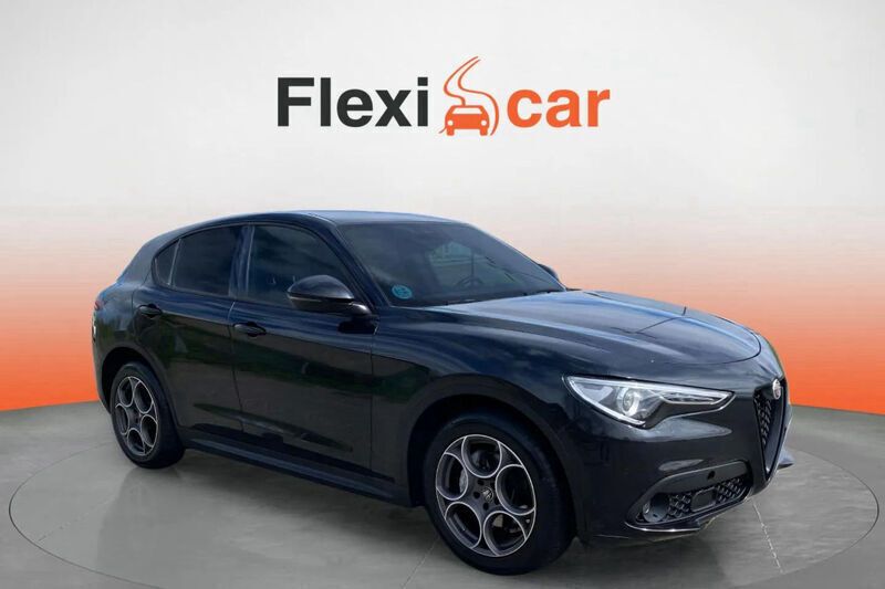 Negro Usado 2022 Alfa Romeo Stelvio Sprint SUV | 24.390 € (Precio justo) - Imagen 1/4