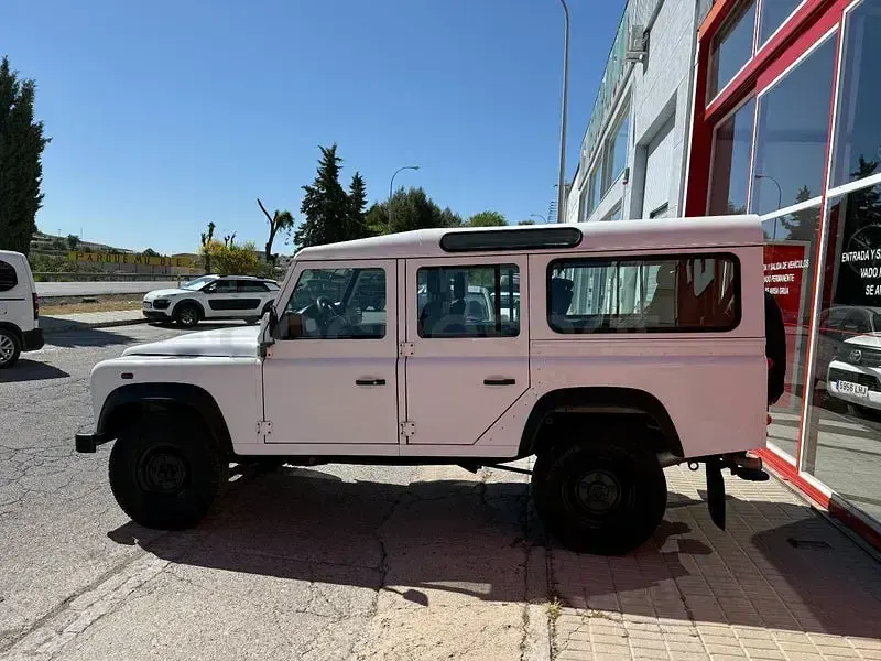 Usado Land Rover Defender 122 CV (89 kW) 2016 Blanco Familiar
