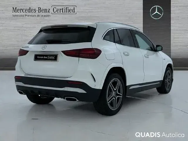 Usado Mercedes GLA250 218 CV (160 kW) 2026 Blanco polar SUV