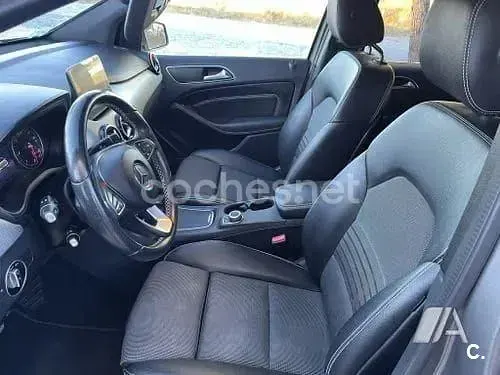 Occasion Mercedes B200 136 PK (100 kW) 2018 Grijs MPV