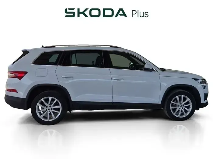 Usado Skoda Kodiaq Style 150 CV (110 kW) 2022 Blanco SUV