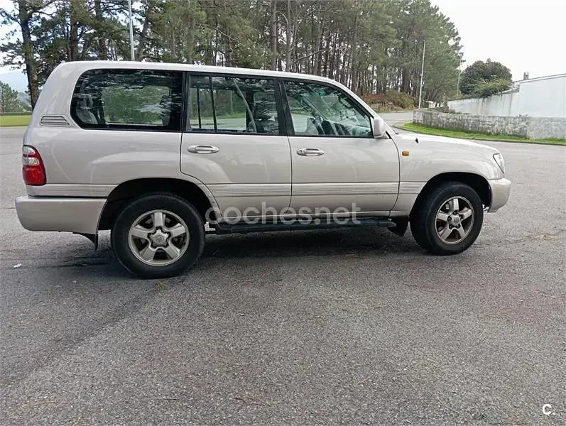 Usado Toyota Land Cruiser 204 CV (150 kW) 2003 Gris / plata SUV