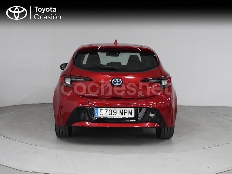 Usado Toyota Corolla Active 140 CV (102 kW) 2024 Rojo Berlina