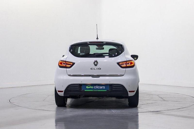 Usado Renault Clio IV Zen 90 CV (66 kW) 2019 Blanco Berlina