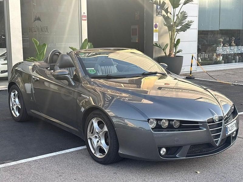 Usado Alfa Romeo Spider 185 CV (136 kW) 2007 Gris / plata Descapotable