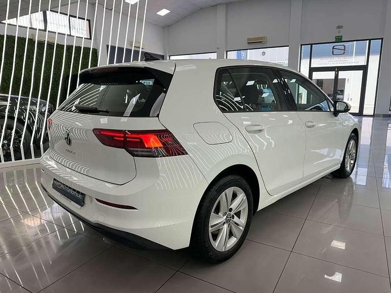 Usado VW Golf VIII Life 116 CV (85 kW) 2023 Blanco Utilitario