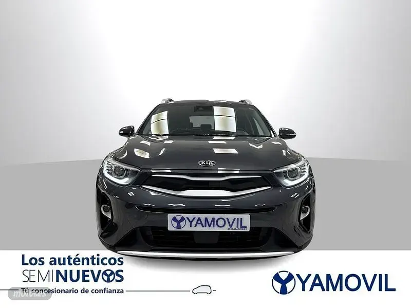 Usado Kia Stonic 120 CV (88 kW) 2017 Gris SUV