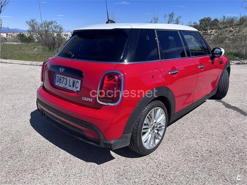 Usado Mini Cooper 136 CV (100 kW) 2022 Rojo Utilitario