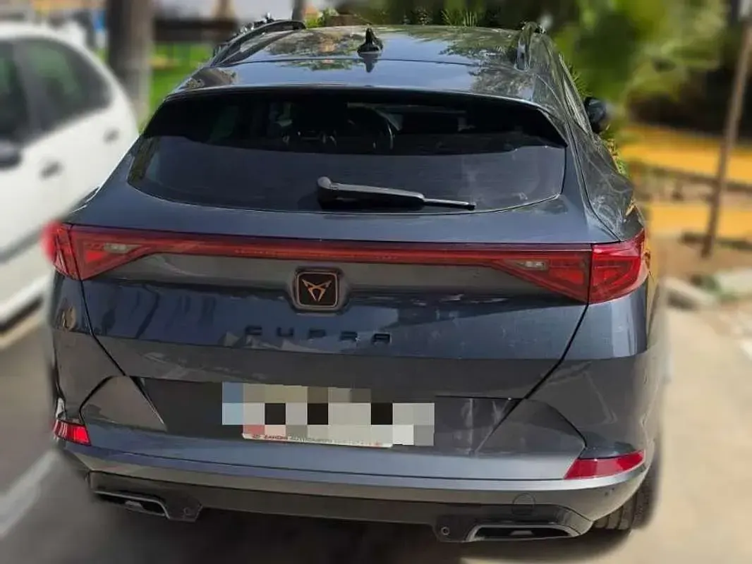 Usado Cupra Formentor 150 CV (110 kW) 2022 Gris SUV