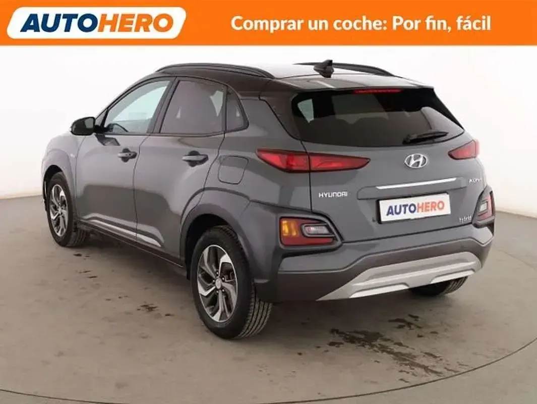Usado Hyundai Kona 141 CV (103 kW) 2020 Gris SUV