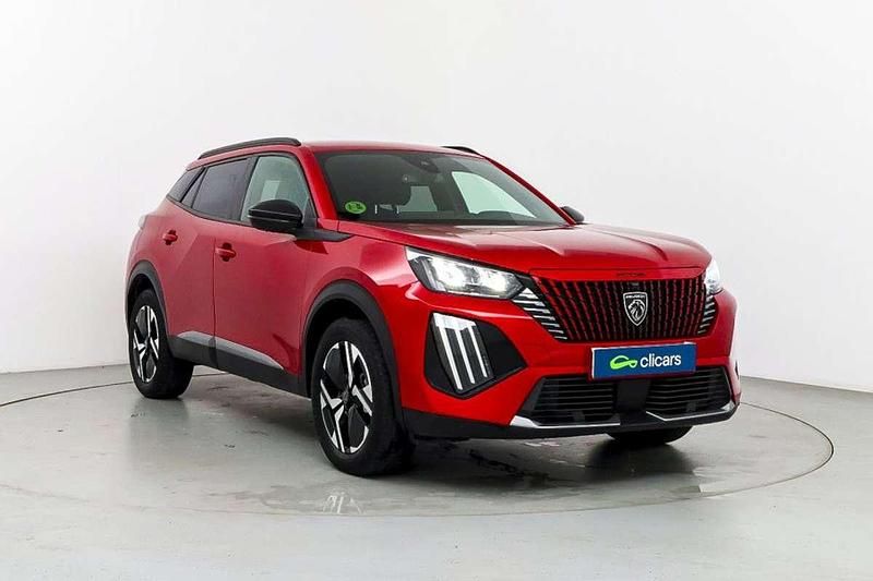 Usado Peugeot 2008 Allure 131 CV (96 kW) 2024 Rojo SUV