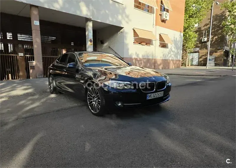 Usado BMW 523 Sport Line 190 CV (139 kW) 2011 Azul Berlina