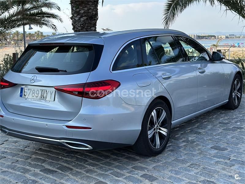 Usado Mercedes C200 163 CV (119 kW) 2022 Gris / plata Familiar
