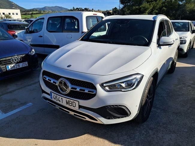 Usado Mercedes GLA220 190 CV (139 kW) 2022 Blanco SUV
