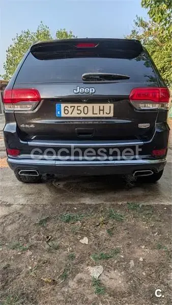 Usado Jeep Grand Cherokee Summit 250 CV (183 kW) 2015 Negro SUV