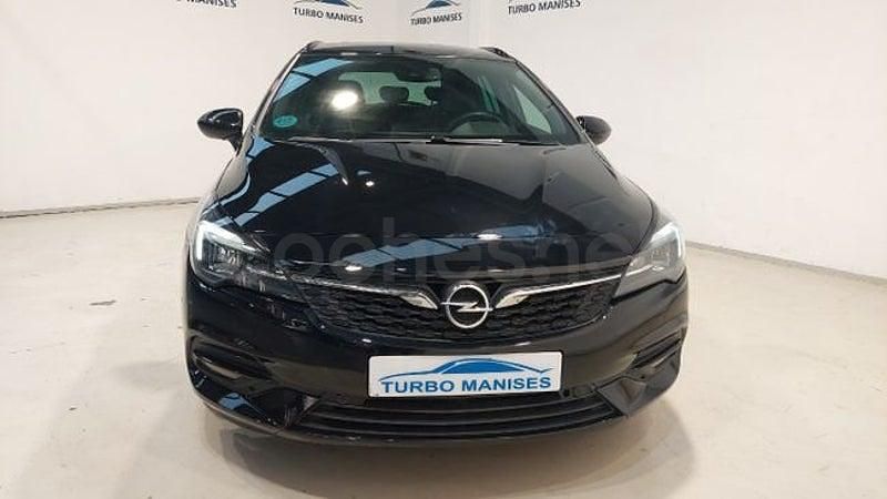 Usado Opel Astra Ultimate 145 CV (106 kW) 2021 Negro Familiar