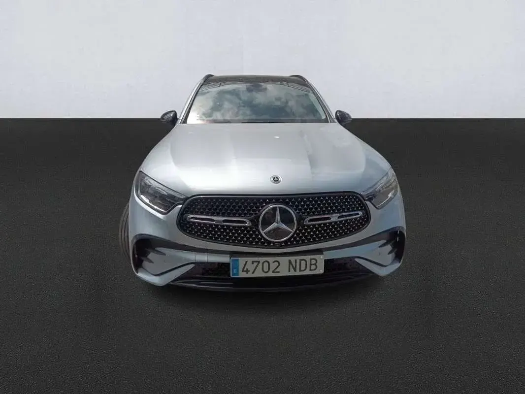 Usado Mercedes GLC300e 333 CV (244 kW) 2025 Gris SUV
