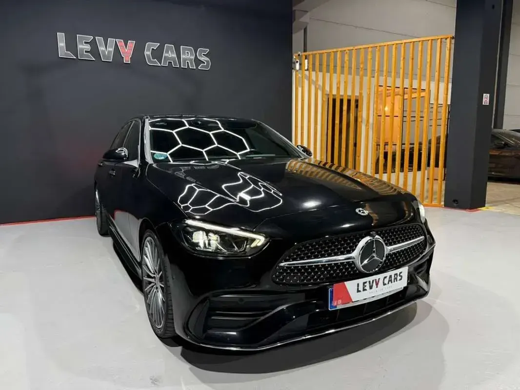 Usado Mercedes C220 200 CV (147 kW) 2023 Negro Berlina
