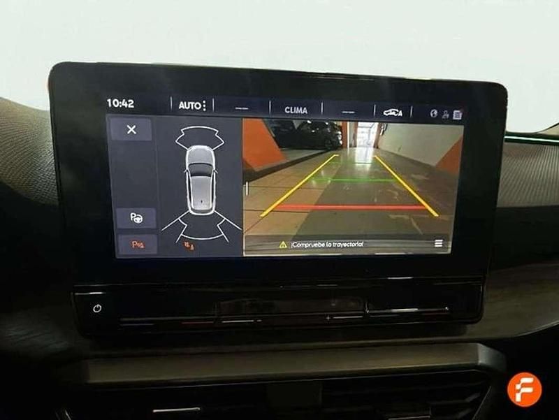 Usado Seat Leon XCELLENCE 150 CV (110 kW) 2021 Blanco Utilitario