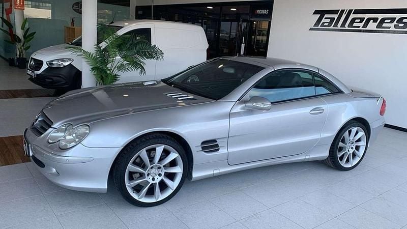 Usado Mercedes SL500 306 CV (225 kW) 2002 Gris Coupe