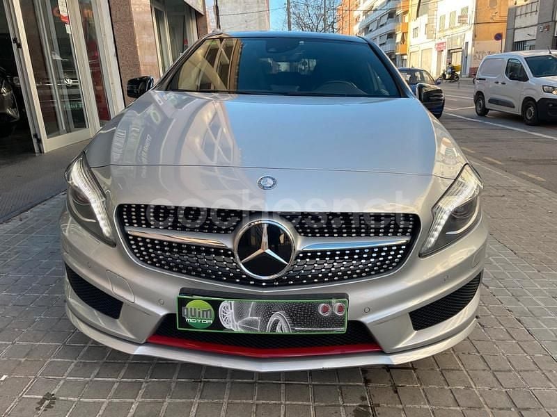 Usado Mercedes A250 AMG line 211 CV (155 kW) 2015 Gris / plata Berlina