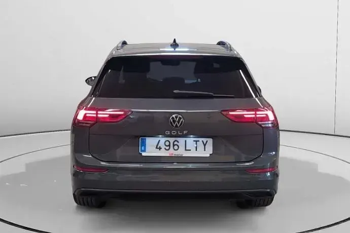 Używany VW Golf VII Life 115 KM (84 kW) 2021 Hatchback