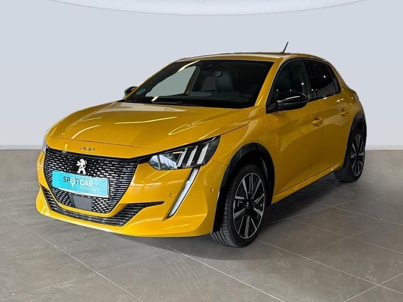 Amarillo Usado 2022 Peugeot 208 GT Utilitario | 17.900 € - Imagen 1/4
