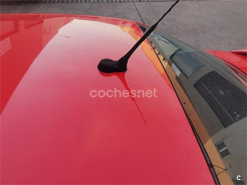 Usado Seat Cordoba Sport 110 CV (80 kW) 2002 Rojo Familiar