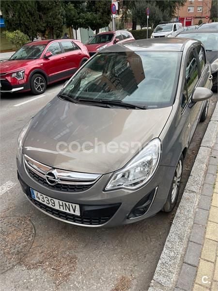 Usado Opel Corsa Selective 75 CV (55 kW) 2012 Beige Utilitario
