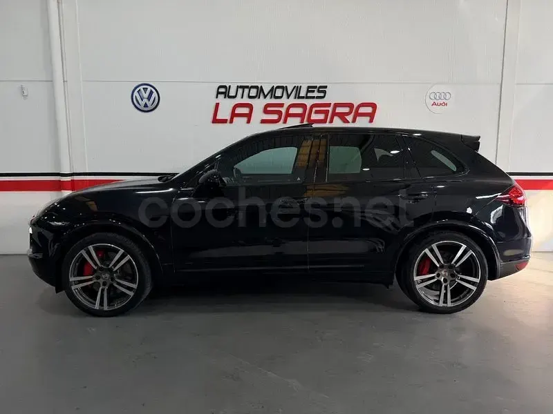 Usado Porsche Cayenne Turbo 500 CV (367 kW) 2012 Negro SUV
